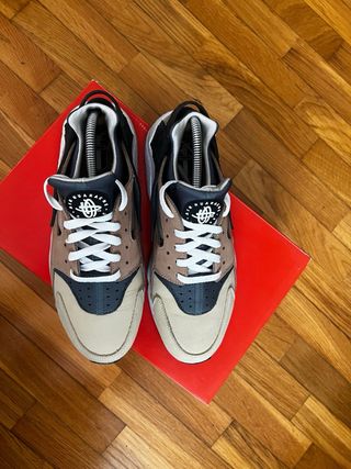 Nike Air Huarache LE Desert Oak, talla 44