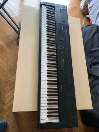 Teclado Piano Artesia PA-88H+ con accesorios