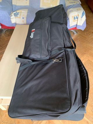 Teclado Piano Artesia PA-88H+ con accesorios