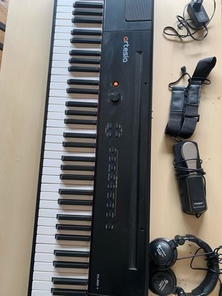 Teclado Piano Artesia PA-88H+ con accesorios