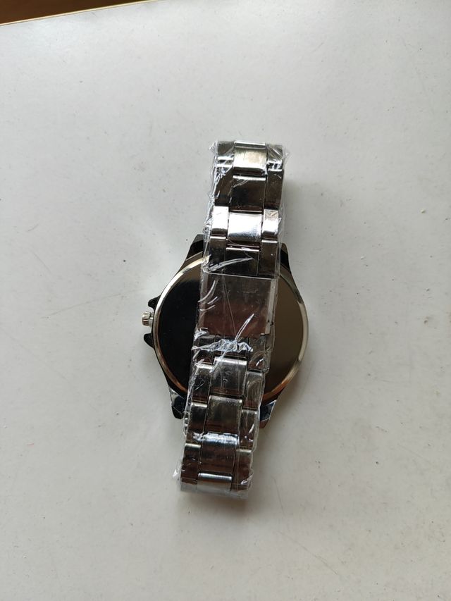 Reloj Nuevo correa metálica