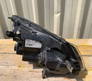 Faro delantero izquierdo Dacia Sandero 2012