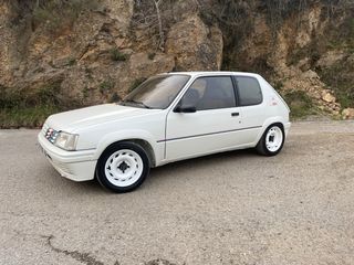 Peugeot 205 1992