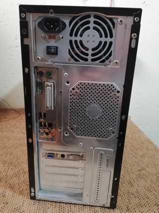 Ordenador sobremesa LG