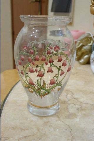 Vaso decorato con biglie