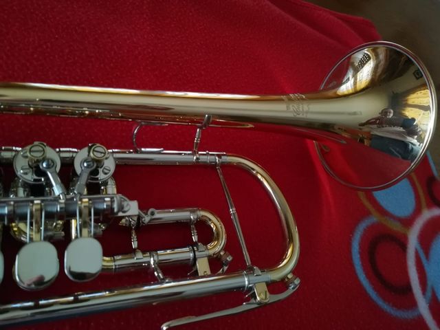 Trompeta Yamaha YTR-936GS Custom en Sib