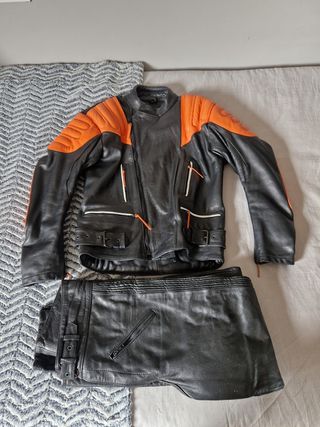 Mono moto retro dos piezas.