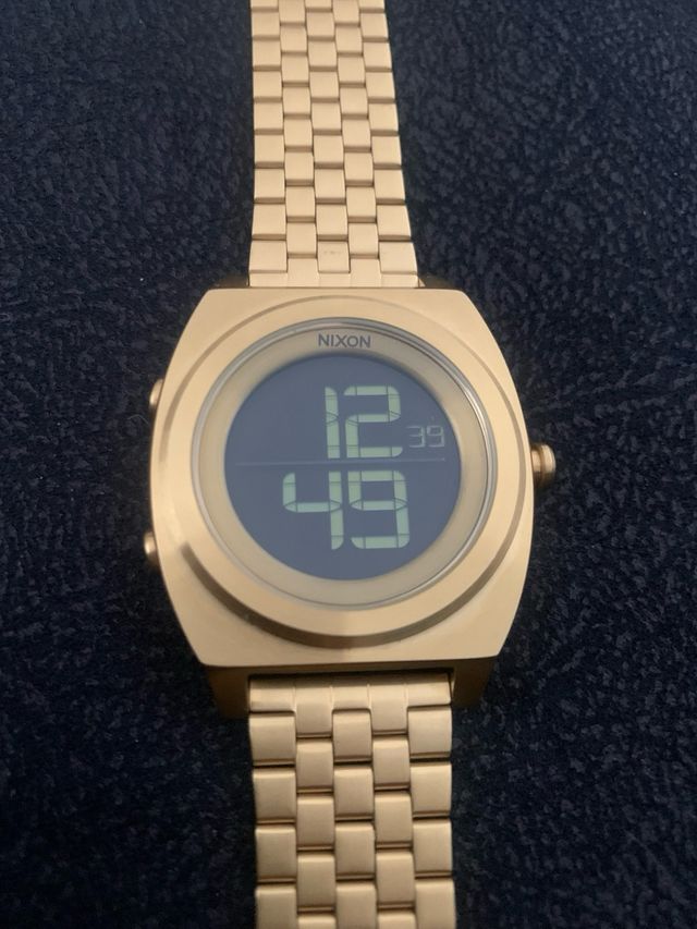 Reloj nixon