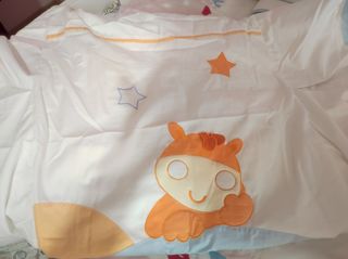 Edredon,funda,protector y almohada cuna