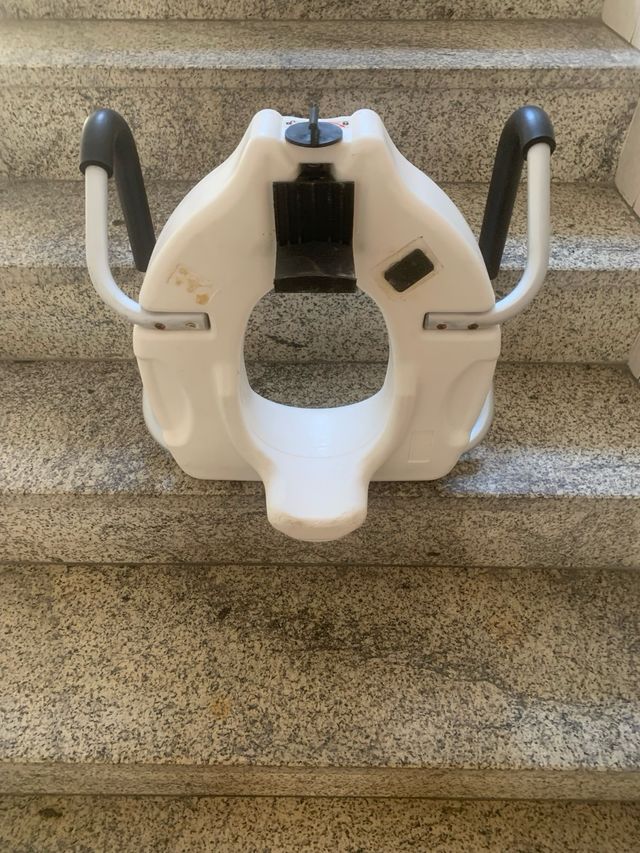 Tampa sanita com apoios