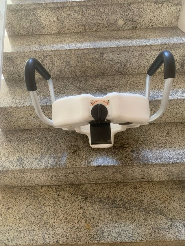 Tampa sanita com apoios