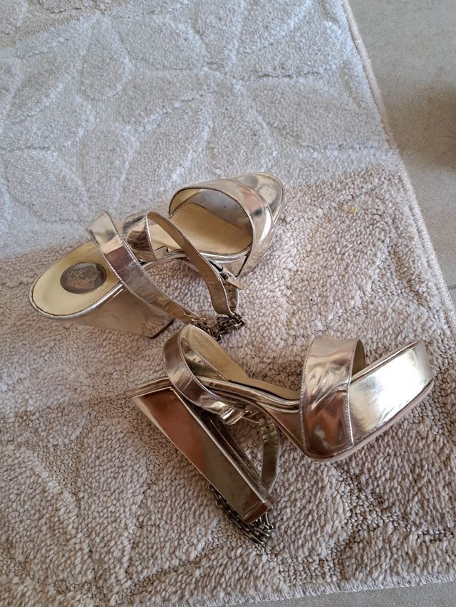 Sandalo donna dorato versace