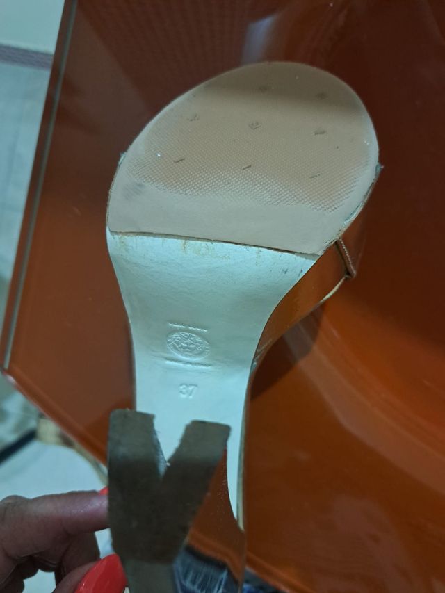 Sandalo donna dorato versace