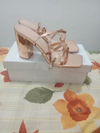 Sandalias