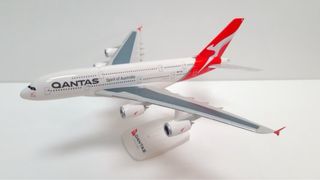 Precioso avión AIRBUS A380 QANTAS 1:250