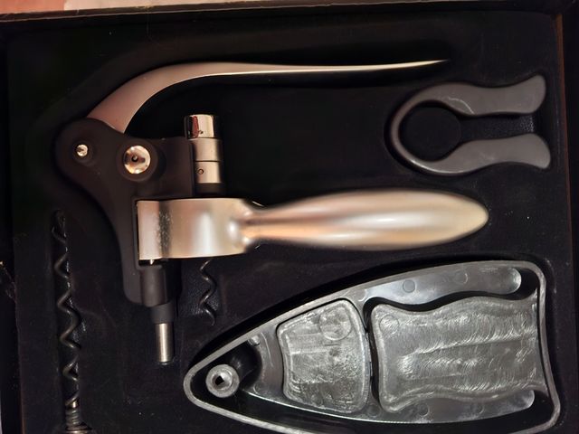 Descorchador y accesorios