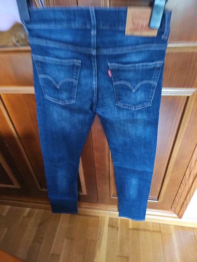 Pantalon chico Levis