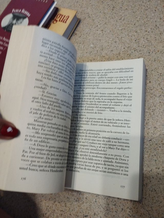 Tesoros ocultos Nora Robert