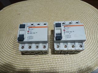 Interruptores Diferenciales Merlin Gerin 4 P