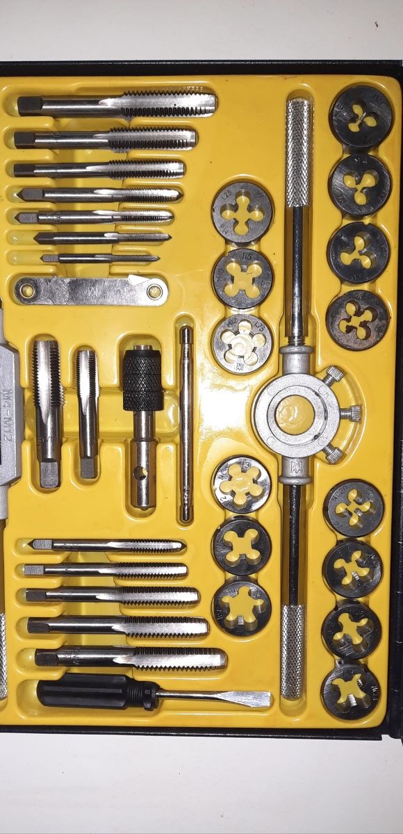 Juego para Tallar Roscas