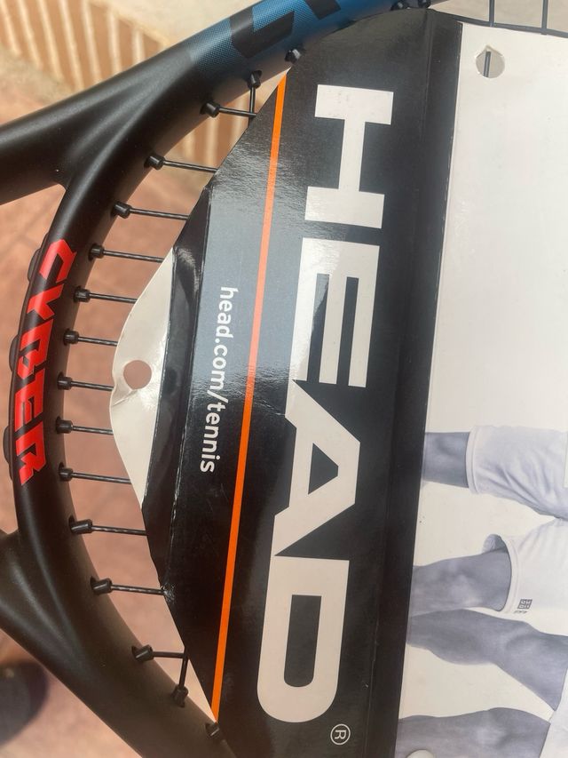 Raqueta HEAD nueva de tenis