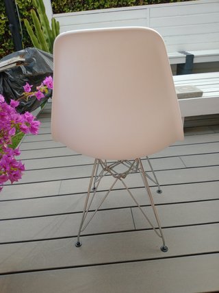 Silla Tower blanca y cromada