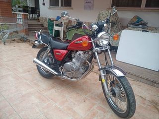 Suzuki gn 250