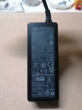 Alimentador Portatil HP HSTNN-DA40 (Original) 
