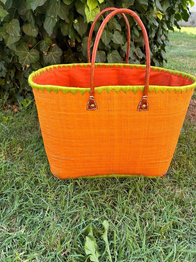 Maxi borsa gigante in paglia