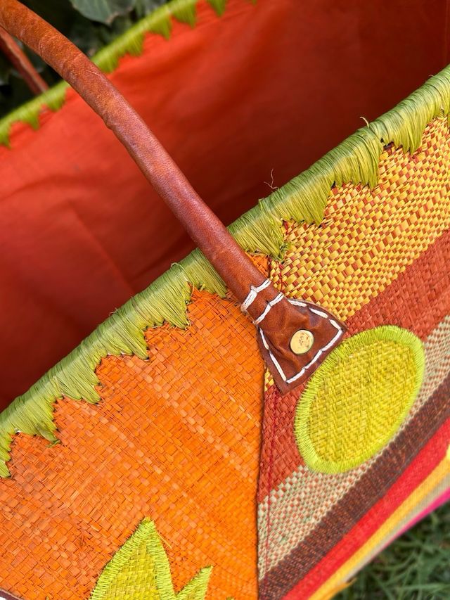 Maxi borsa gigante in paglia