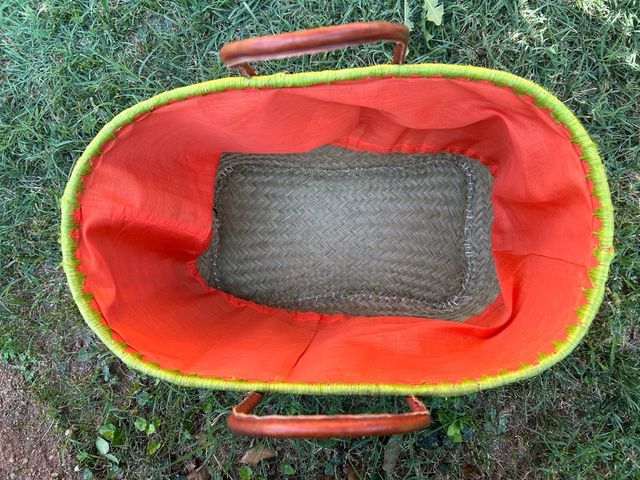 Maxi borsa gigante in paglia