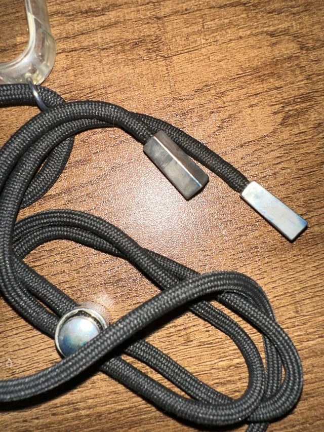 Funda transparente con cuerda para Iphone X o XS