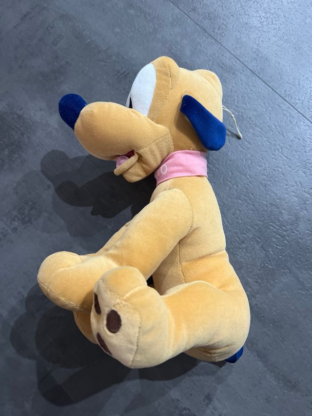 Pluto Peluche