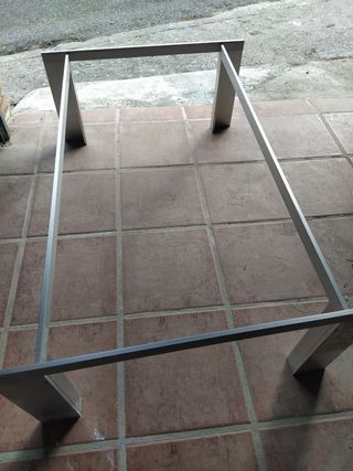 Mesa comedor con cristal. Recoger en Almuñécar 