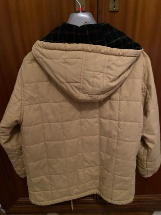 Abrigo guateado color mostaza. Talla S