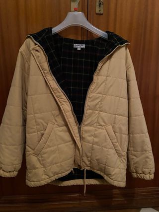 Abrigo guateado color mostaza. Talla S