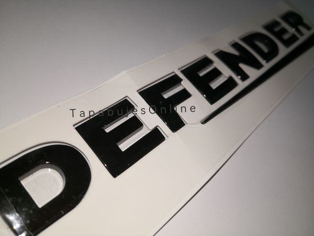 EMBLEMA NEGRO MALETERO LAND ROVER DEFENDER