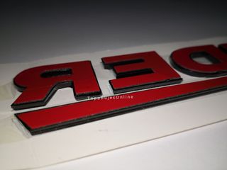 EMBLEMA NEGRO MALETERO LAND ROVER DEFENDER