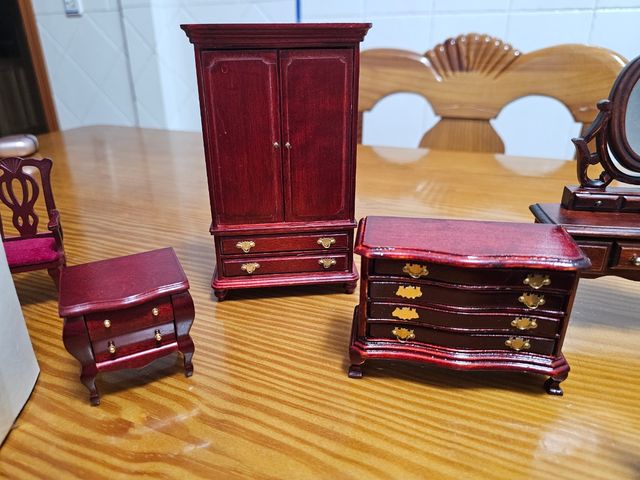 Muebles casa de muñecas