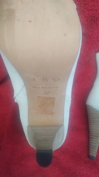 Botines nuevos en color beige 