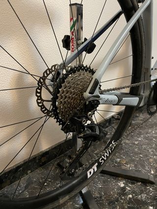 BICICLETA GRAVEL GIANT CARBONO 