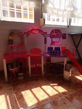 Accesorios y muñecas Barbie,
