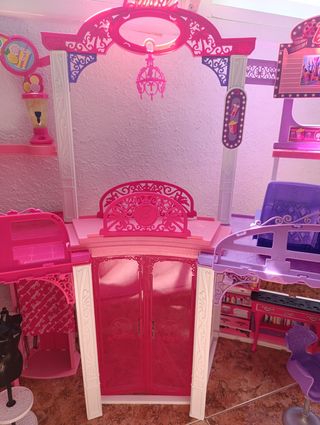 Accesorios y muñecas Barbie,

