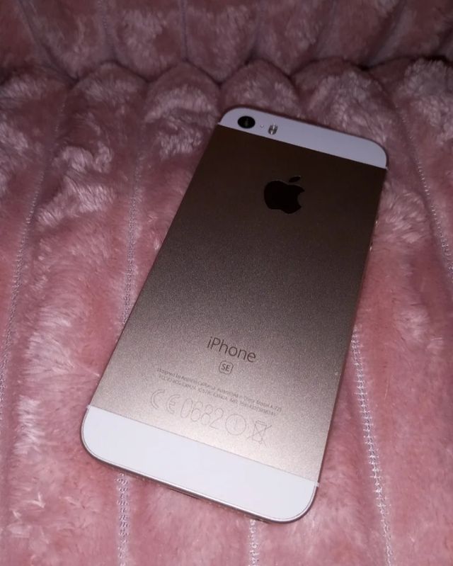iPhone SE 16 gb