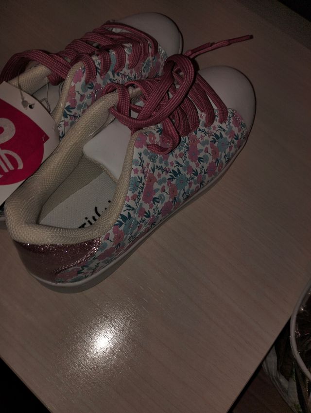 Zapatillas clásicas de polipiel