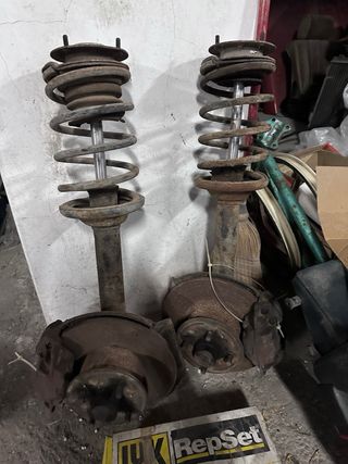 Manguetas suspension y frenos Bmw 2000 CS