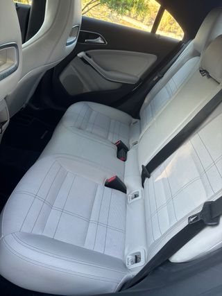 Mercedes-Benz Clase CLA 2015