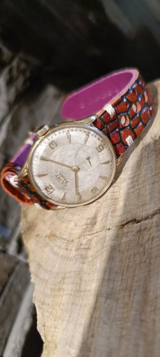 RELOJ  CAUNY PRIMA ORO JUMBO.