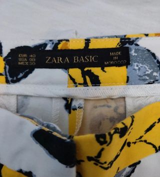 Pantalón Zara estampado floral 