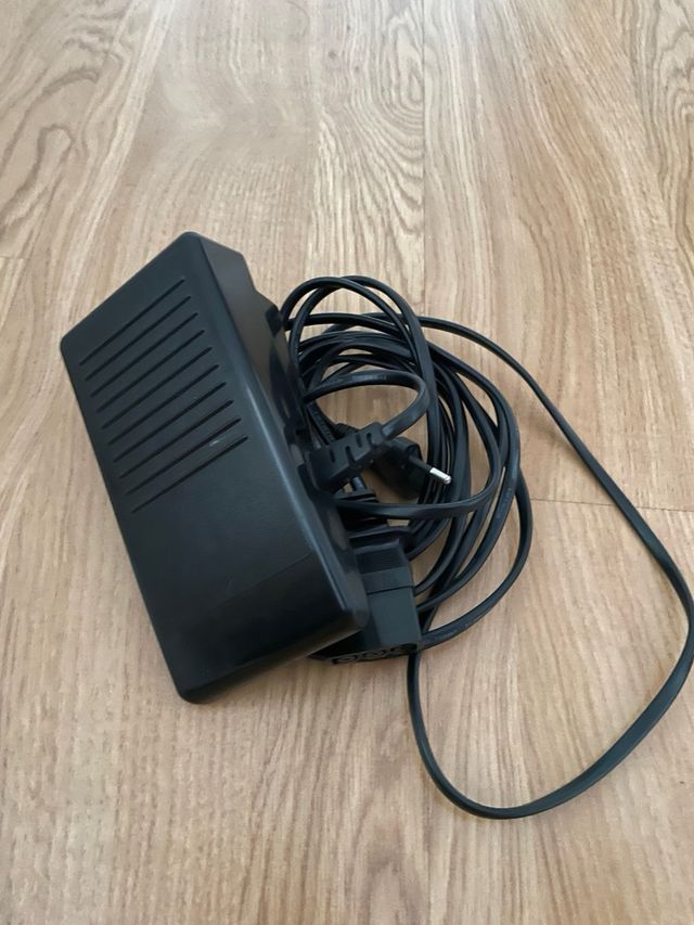 Màquina de cosir elèctrica